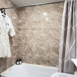 Фото Отель Romlex Apartments (Ромлекс) на улице Вице-адмирала Воронцова 9