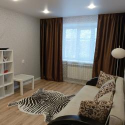 Фото Апартаменты на улице Ойунского 7