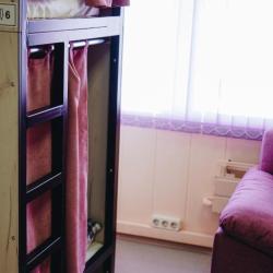 Одноместная капсула в женском 6-местном номере (удобства на этаже)
