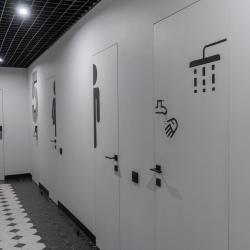 Кровать в 8-местном общем номере