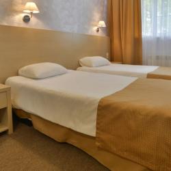 Номер стандарт с 2 односпальными кроватями (с пансионом)