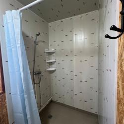 Номер эконом с 1 односпальной и 1 двуспальной кроватью