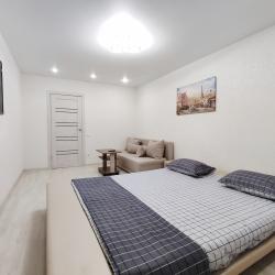 Фото Апартаменты на улице Революционная 101Г