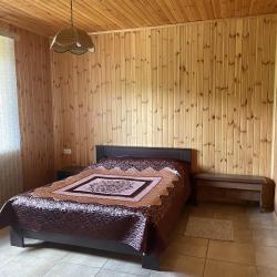 Комната эконом с видом на р.Никитинку (общие удобства)