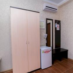Номер стандарт комфорт с 2 односпальными кроватями и общим балконом