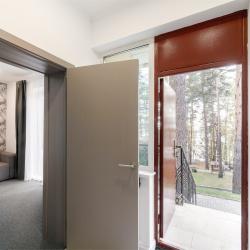 Номер делюкс семейный с 1 двуспальной кроватью