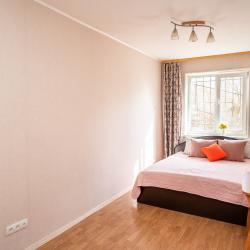 Фото Отель Уютная двухкомнатная квартира в районе Первой речки!