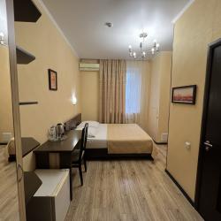 2-местный номер стандарт с 1 двуспальной кроватью