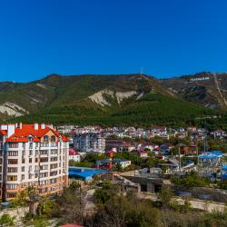 Фото Отель LetoApart на Курортная 14а