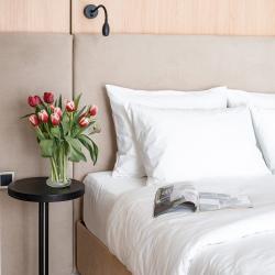 Коттедж улучшенный с общей террасой и видом на лес