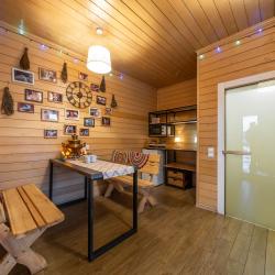 Малый коттедж у леса с 2-мя спальнями