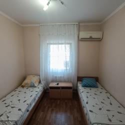 2-местный 1-комнатный номер эконом с 2 односпальными кроватями