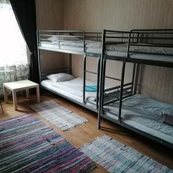 4-местный номер стандарт с двумя двухъярусными кроватями (общие удобства)