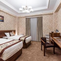 Номер стандарт с 2 односпальными кроватями (с завтраком)