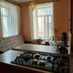 Комната стандарт с 2 односпальными и 1 двуспальной кроватью