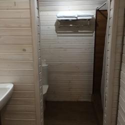 4-местный номер люкс с 1 двуспальной кроватью
