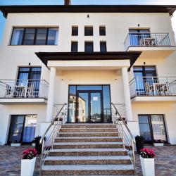 Фото Отель Family Pride Inn (Фэмили Прайд Инн)