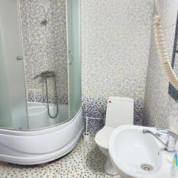 Номер стандарт с 1 двуспальной кроватью