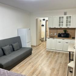 Фото Отель DreamHouse (ДримХаус) на улице Спутников 16/4