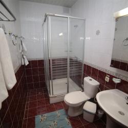 Номер стандарт с 1 двуспальной кроватью