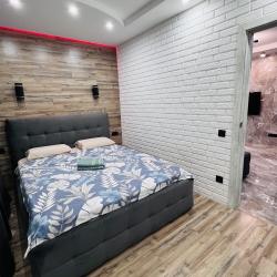 Фото Отель Я дома на улице Коммунаров 5