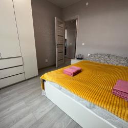 Фото Апартаменты Камбарская 94/3