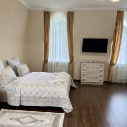 Фото Отель Mountains (Маунтинс)