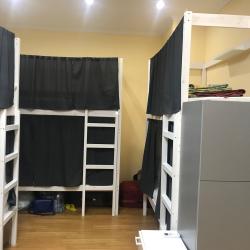 Кровать в 10-местном общем мужском номере