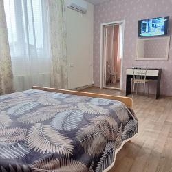 2-комнатный номер люкс семейный с 1 двуспальной кроватью