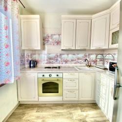 Фото Апартаменты на улице Есенина 1