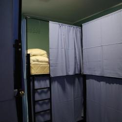 Кровать в общем номере с 3-двухъярусными кроватями 15м²