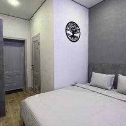 Фото Hotel Plaza+ (Отель Плаза+)