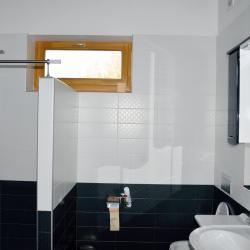 Фото Отель Коттедж Б8 на базе отдыха Новинки Парк