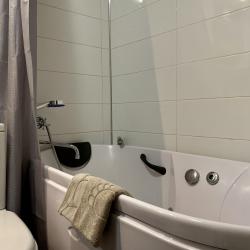 Фото Апартаменты Grape Room Apartment (Грейп Рум Апартмент) на проспекте Мира 122
