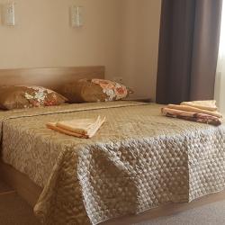 Номер стандарт с 1 двуспальной кроватью