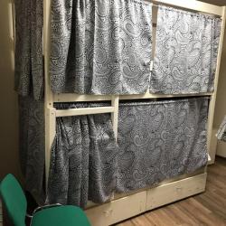 Кровать в 4-местном общем женском номере