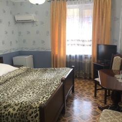 Номер стандарт с 1 двуспальной кроватью