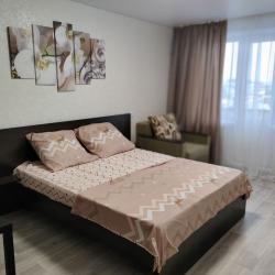 Фото Апартаменты на улице Богдана Хмельницкого 42