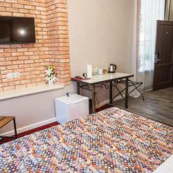 Номер стандарт с 1 двуспальной кроватью