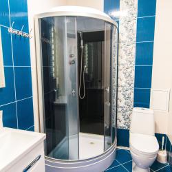 Номер улучшенный с 1 односпальной и 1 двуспальной кроватью