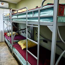 Кровать в 4-местном общем номере Эстония (общие удобства)