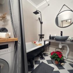 Фото Отель ELLJOY apartments (Эллджой апартментс)