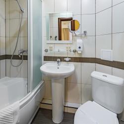Номер стандарт с 1 двуспальной кроватью
