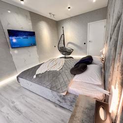 Фото Апартаменты Housevip на улице Павла Буравцева