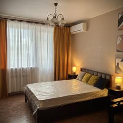 Фото Отель Rental Family Rooms (Рентал Фэмили Румс) на улице Революции 1905 года
