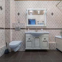 Фото Отель Трёхкомнатная квартира на Краснозвёздной улице 31