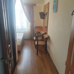 Номер стандарт с 1 двуспальной кроватью