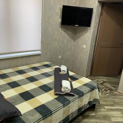 Номер стандарт с 1 двуспальной кровать и 1 двухъярусной кроватью