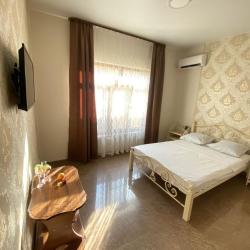Фото Отель Loo Home&Sea на улице Енисейская 6/20