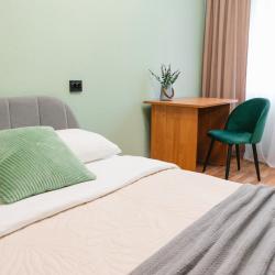 Фото Апартаменты на улице Лейтенанта Шмидта 7